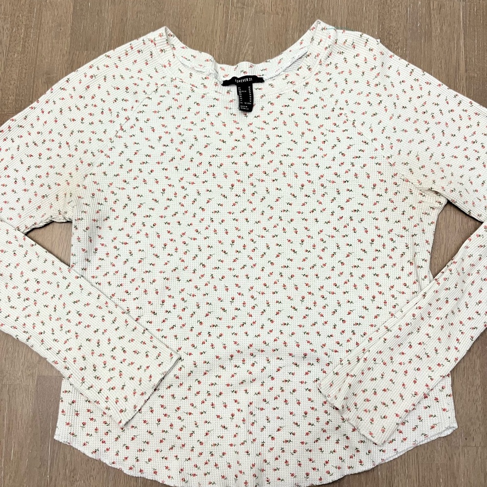 Forever 21 White and pink Patterned Long Sleeve Top
